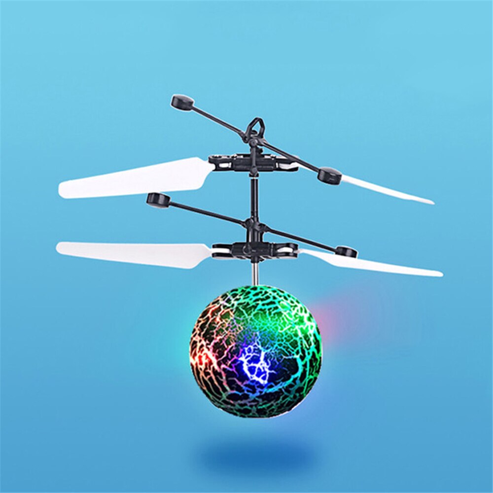1Set Flying UFO Ball your hand flying UFO with LED lights for children's plastic, beautiful and fun outdoor