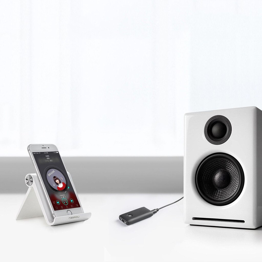 Bluetooth 5.0 Transmitter and Receiver 2-in-1 Wireless Audio Aux 3.5mm Adapter with Bluetooth receive and Bluetooth transmit