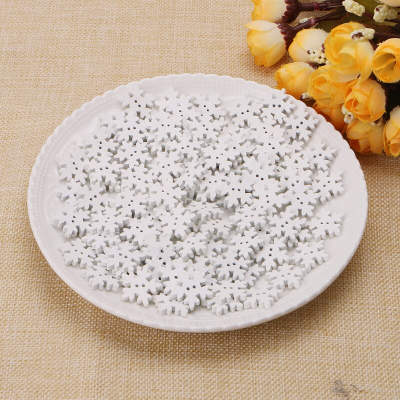 100 Stks/pak 2 Gaten Sneeuwvlok Houten Knoppen Handgemaakte Naaien Scrapbooking DIY Craft W215