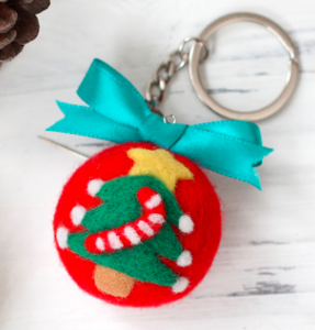 Key chain wool needlepoint kit wool felt needle felting decoration craft needlecraft DIY handmade: Christmas tree key c