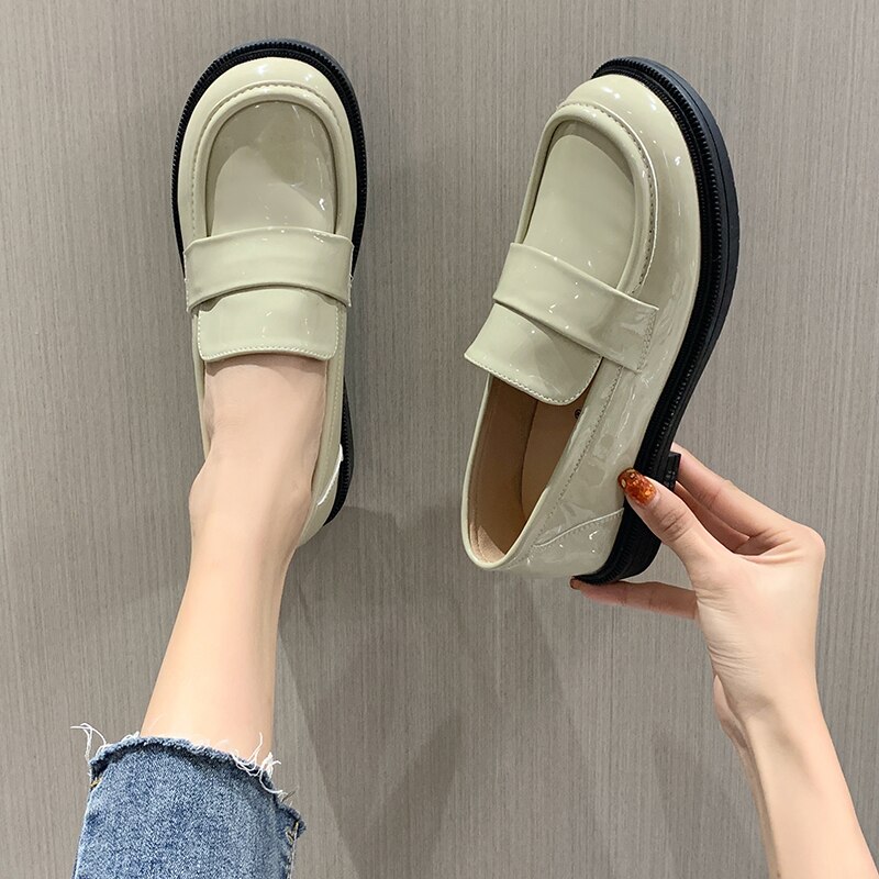 Chaussures Derby pour femmes, baskets noires plates, décontractées, Style britannique, mocassins avec fourrure à enfiler, peu profondes, automne