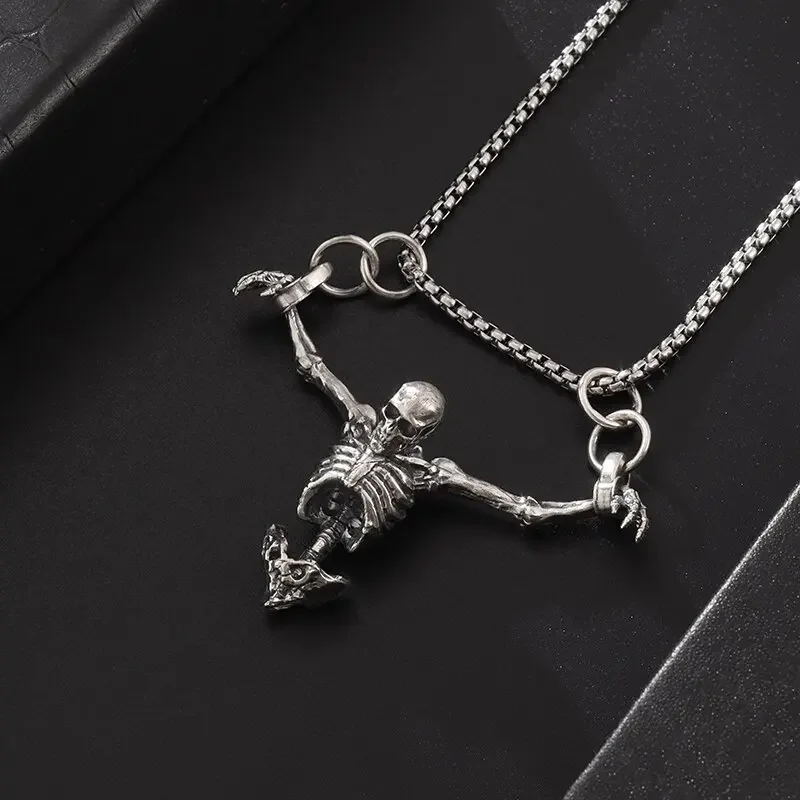 Colgante de calavera de cautiverio Chapado en plata, collar de motociclista Punk Rock para hombre, accesorio de joyería gótica de Halloween