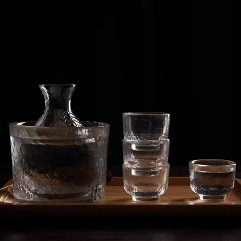 Japanese Style Glass Sake Bottle Wine Glass Set Transparent Hammer Pattern White Wine Glass Small Sake Cup Shochu Bottle: Clear 1 Set