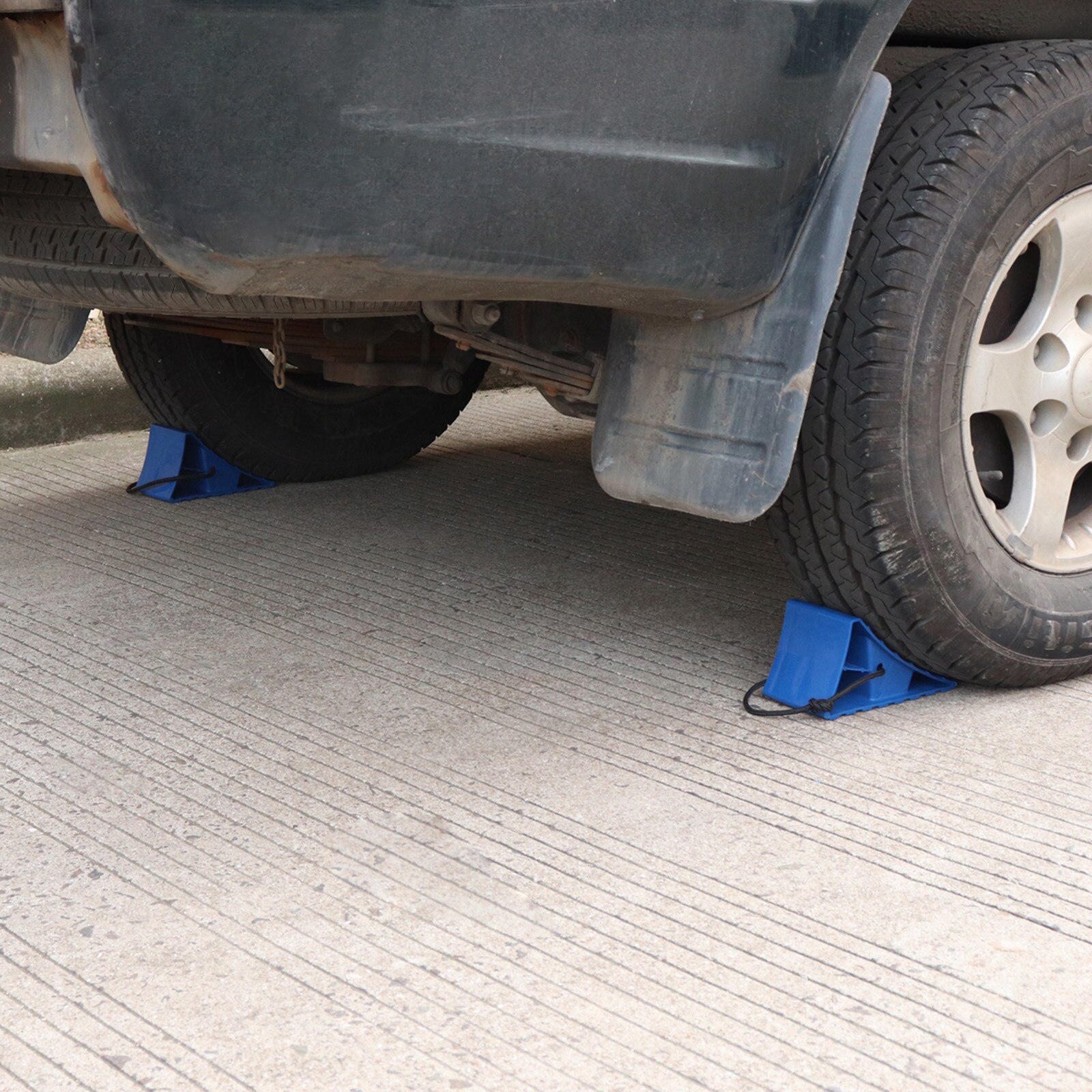 Wheel Chocks, Car and RV Block with Rope, Heavy Duty Car Wheel Stoppers Chock, Extremely Durable for Cars, Boats, Trucks