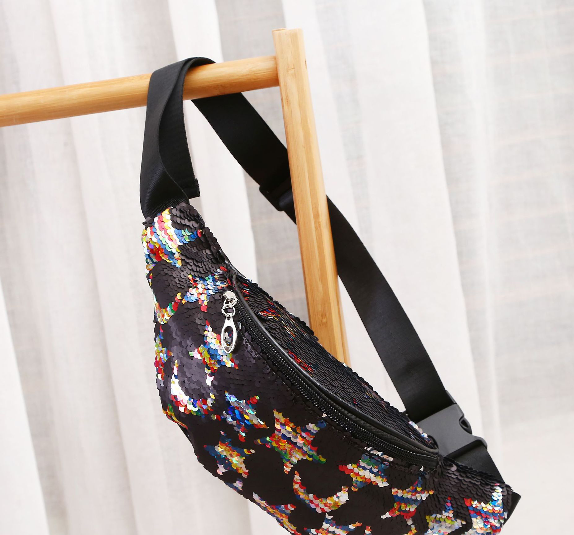 Riñonera de piel sintética con lentejuelas brillantes para mujer, bolso de pecho resistente al agua, Unisex: black color