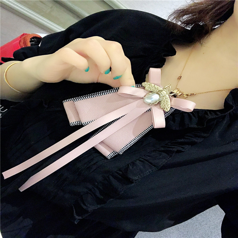 Korean High Grade Ribbon Pink Bow Brooches Bee Bowknot Collar Pins Shirt Necktie Accessories Corsage Brooches for Women Jewelry