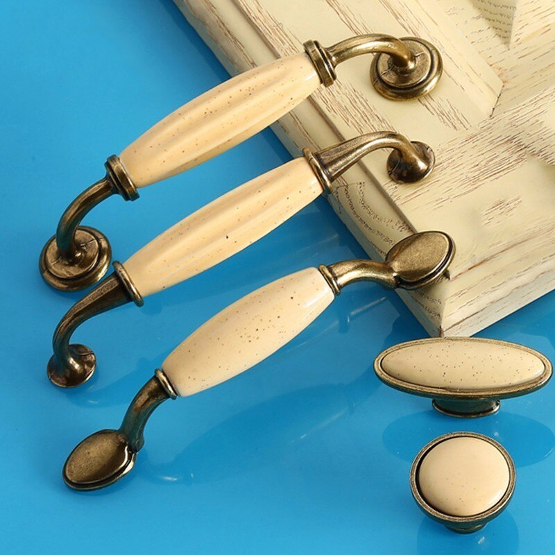 Beige Ceramic Door Handles Antique Furniture Knobs and Handles for Kitchen Cabinet Cupboards Drawer Pulls Concise Drawer Handles