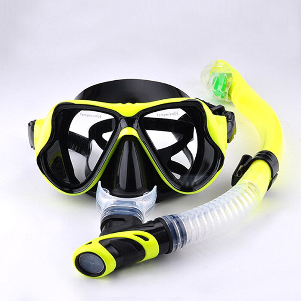 Scuba Diving Mask For Adult Youth Anti Fog Underwater Wide View Snorkel Mask HD Anti-UV Diving Kit Equipment: YellowBlack