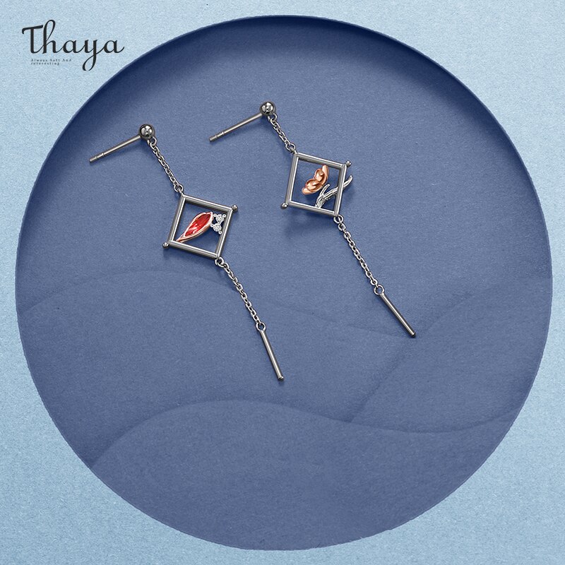 Thaya Original Silber-überzogene Ohrringe Plum Blossom Red Drip Öl Stud Ohrringe Platz Ohrringe Für Frauen Elegante Feine Schmuck