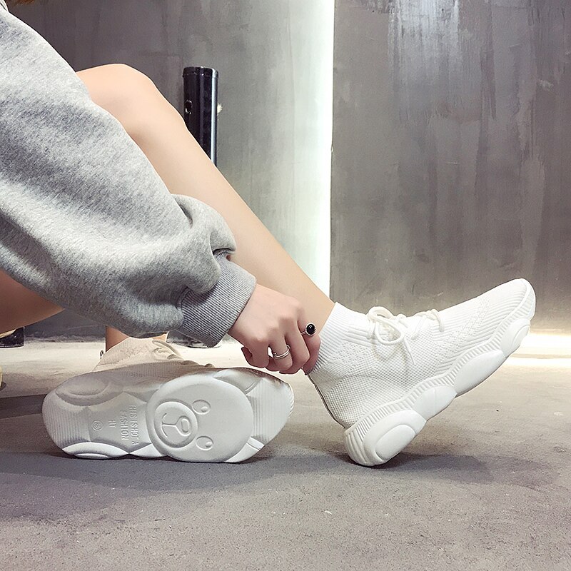 Svart vit stickad hög plattform sneakers tjock sula strumpa sneakers dam skor mjuk sula som andas fritidsskor kvinnor