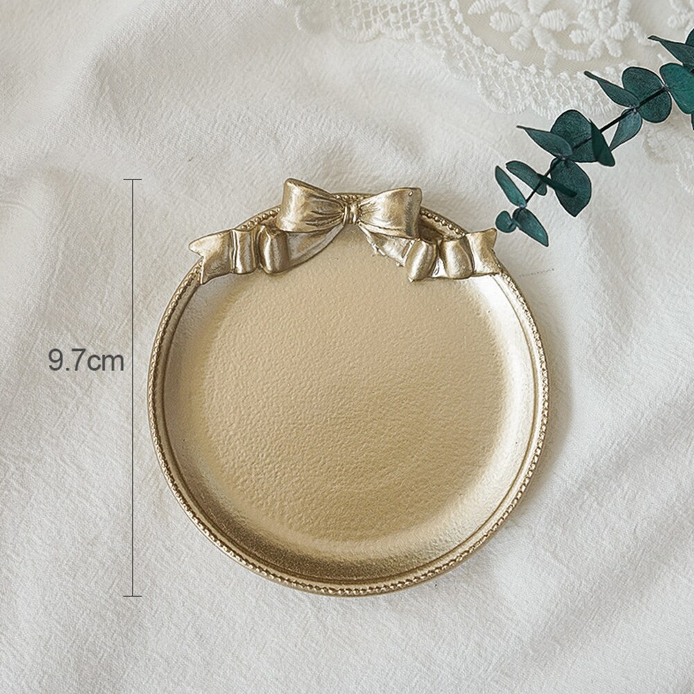 Retro still life photography, photo studio prop, golden vintage plate, dish with bow knot for jewelry, earrings, photography: 03