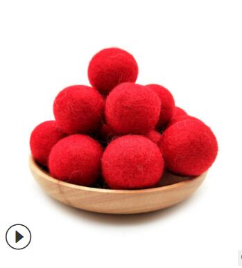10pcs/lot 3cm 100% Wool Felt Balls Colorful Diy Pom Poms Craft Material Balls Of Wool Christmas Room Decro Decoration for home: red