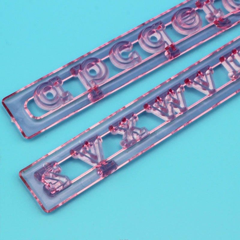 Küche Spielereien 2 teile/satz Kunststoff Englisch Buchstaben Tragbare Alphabete Fondant Formen Kuchen Nachtisch Dekoration