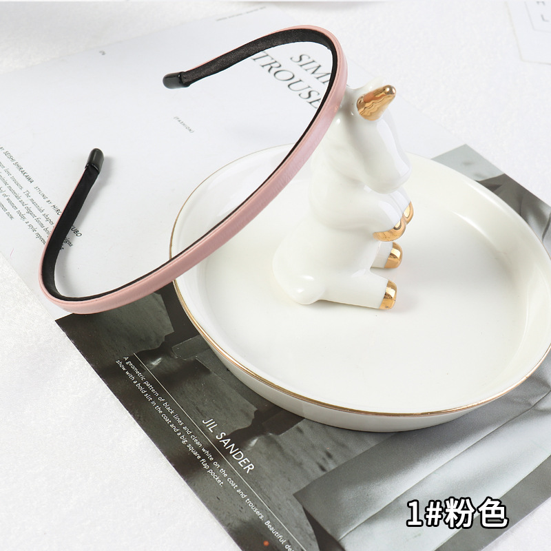 Neue Frauen Jahrgang Pu Leder schlicht Dünne Haarbänder Einfache Handgemachte Solide Headwraps Waschen Stirnbänder Elegante Haar Band: Weiß