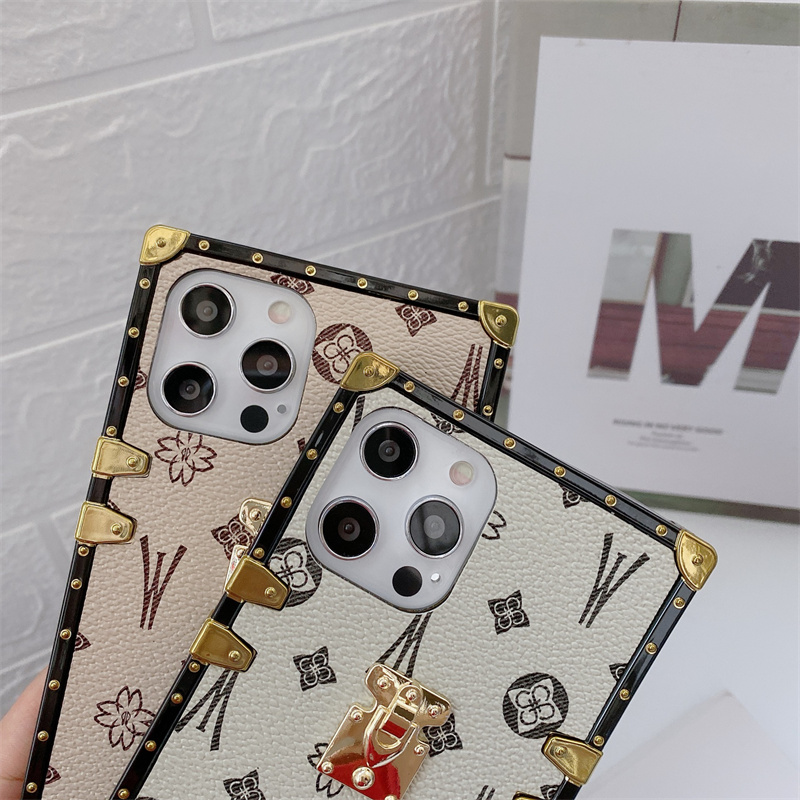 Luxe telefoonhoesje voor iPhone 16 15 Pro Max 13 12 Mini 14 11 Pro X XS MAX XR Klassiekers Galvaniseren Gouden Vierkant Coque voor vrouwen