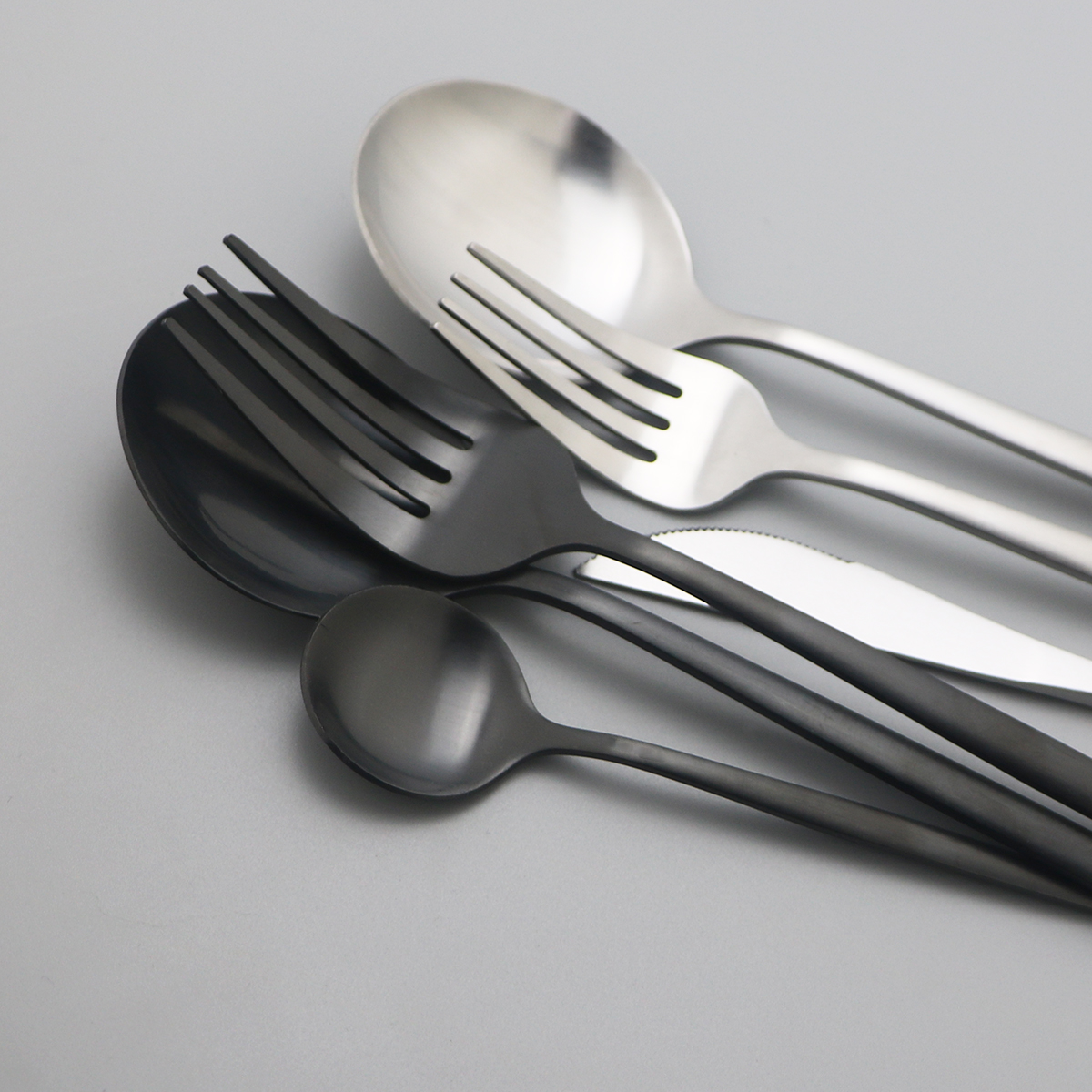 Dinnerware Set 36piece Blue Cutlery Set 18/10 Stainless Steel Dinner Set Knives Dessert Fork Spoon Tableware Kitchen Silverware