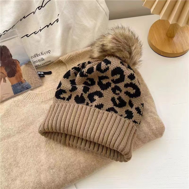Gorro de punto con borde de leopardo y borde rizado para mujer, gorro de punto grueso y cálido para exteriores para hombre y pareja: Caqui