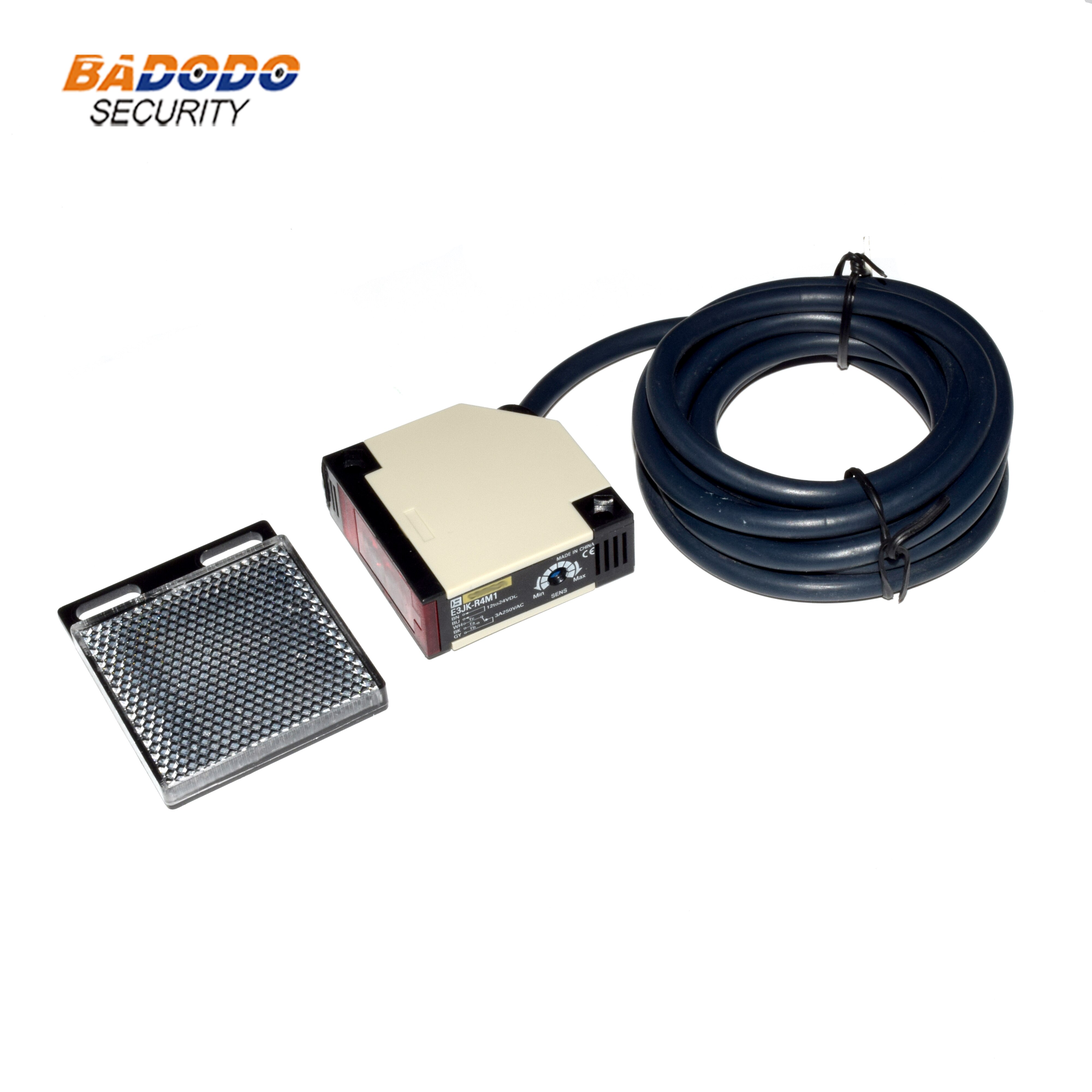 Square Reflex Light Barrier Sensor DC12-24V / AC90-240V Reflective photoelectric switch photocell E3JK-R4M1 infrared beam sensor