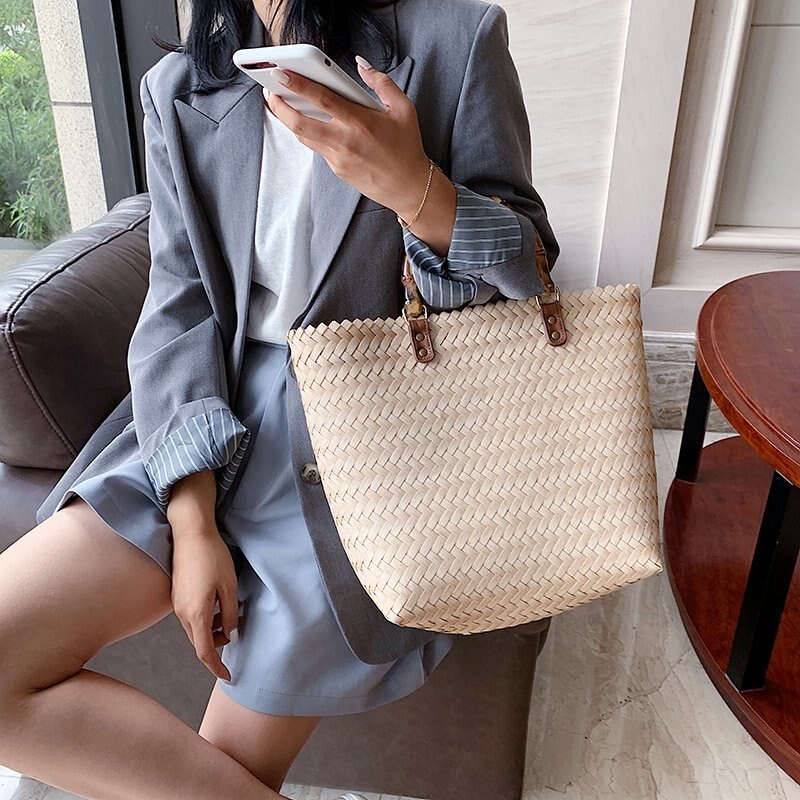 Strandsäck för kvinnor med stor kapacitet, vävd halmväska, bohemisk crossbody-väska, rottingliknande handväska