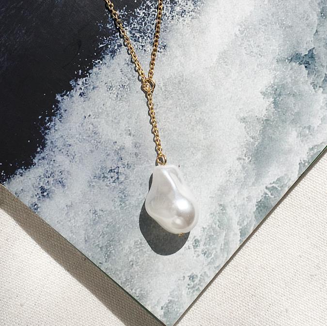 HUANZHI Neue Barock Gold Metall Unregelmäßigen Nachahmung Perlen Kette Halskette Für Frauen Mädchen Partei Schmuck: B