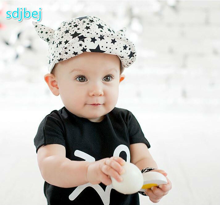 Children's Hats For Boys Net Hat For a Boy Simple Star Pattern Baby Hat Cute Devil Horn Children's Hats For Boys
