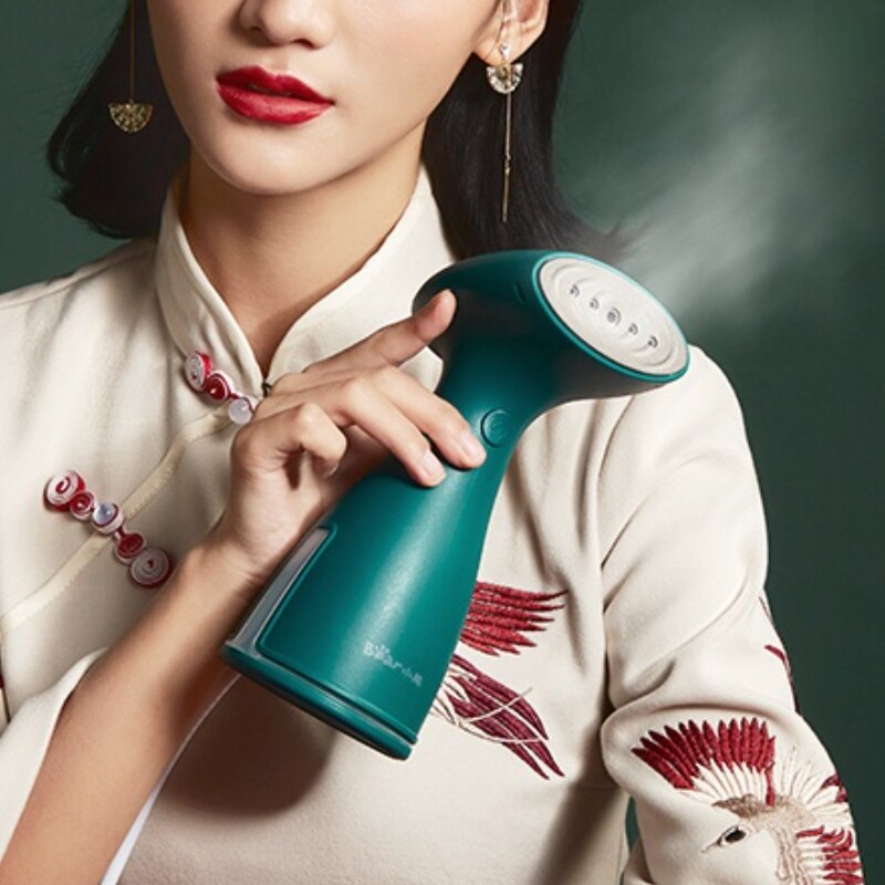Handheld Garment Ironing Machine 800W Powerful Clothes Small Portable Home Fast Steamer Iron Bear/GTJ-A08U1