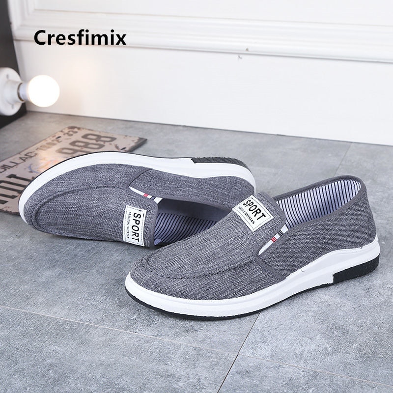 Cresfimix Chaussures Hommes masculine grande taille confort sans lacet toile Chaussures Hommes décontracté gris printemps & eté mocassins B5717
