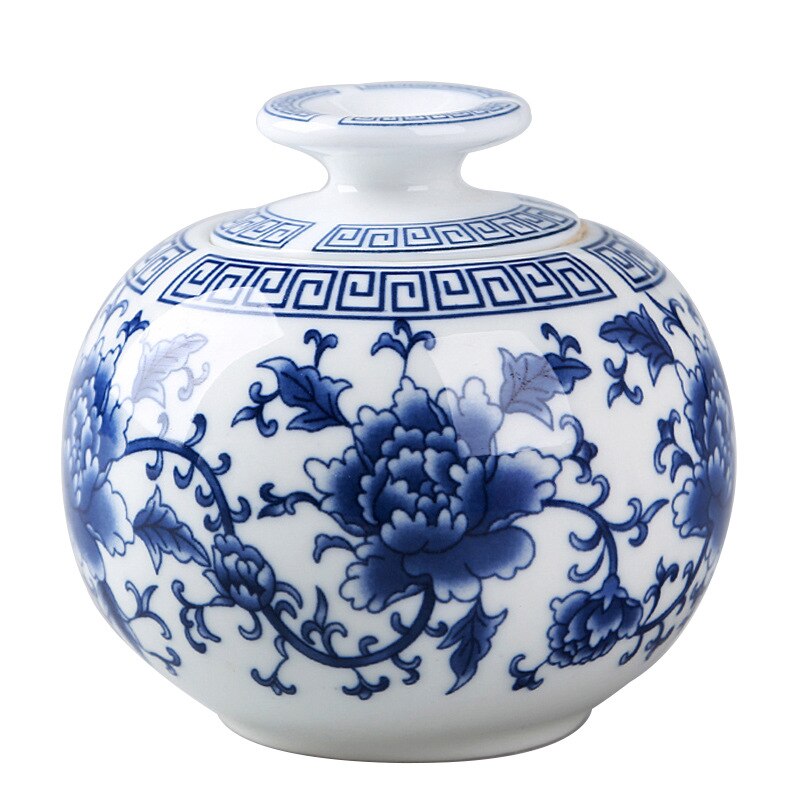 christmas Blue White Ceramic Tea Cans Sealed Cans Tieguanyin Puer Tea Large Portable Tea Cans Ceramic Round Tea Cans