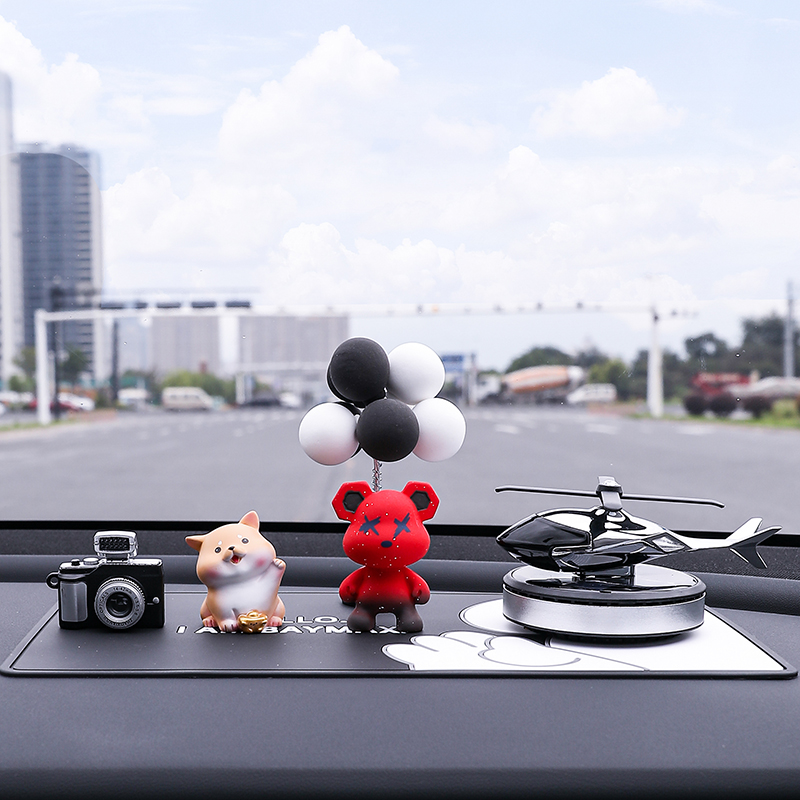 Bildekoration interiörtillbehör små ornament mittkonsol internet kändis kvinnor män modell söt bil: Orange