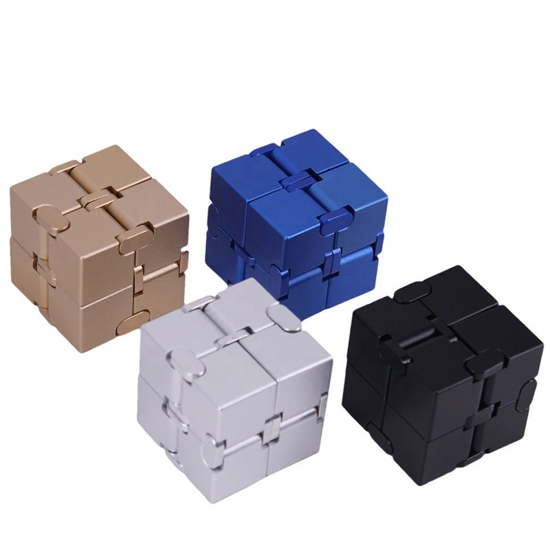 Mini giocattolo antistress Premium Metal Infinity Cube decomprime portatili Relax giocattoli i migliori giocattoli regalo per bambini