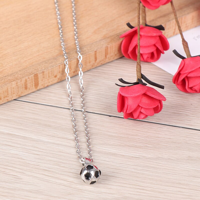 Pendentif Ballon De Football Avec Chaîne - Bijou Cadeau Sportif, Longueur 42 Cm, Livré En Pochette Organza