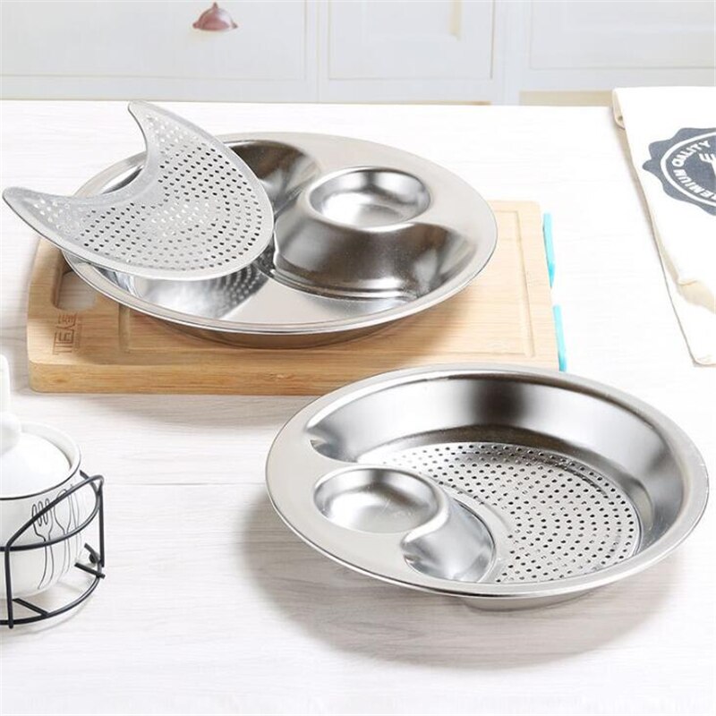Runda dumplings tallrik tallrik sushi serveringsbricka avlång tallrik sallad bröd rätter rostfritt stål frukt kök tillbehör