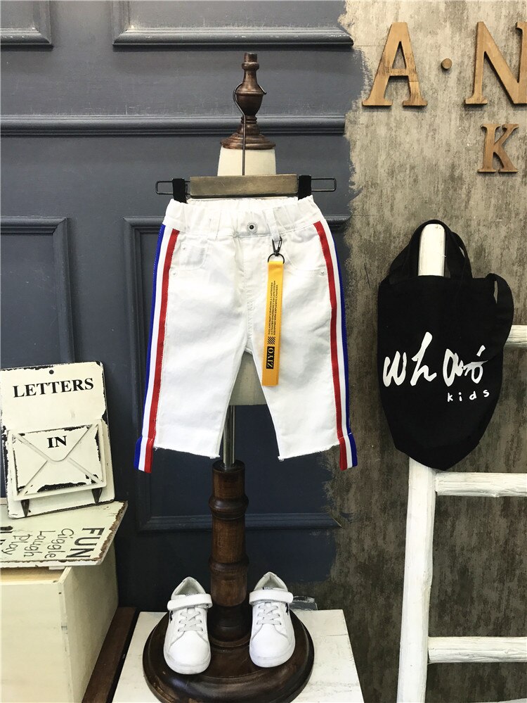 Nuovo Del Bambino dei ragazzi casuali shorts di Estate di Modo del foro rotto di Disegno Del Bambino di Abbigliamento Per Bambini Shorts per i ragazzi 2-7years