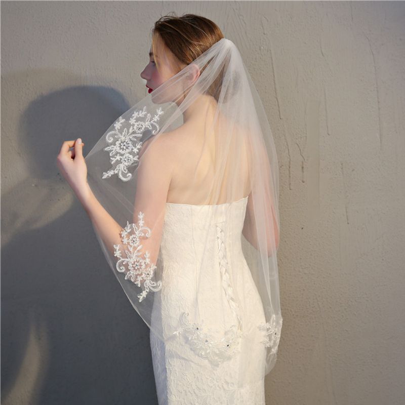 Velo de boda corto de una capa para mujer, malla con los dedos, bordado Floral, encaje de retazos, diamantes de imitación brillantes, velo de novia con peine