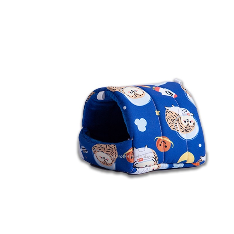 Warm Winter Hamster Nest Cute Cartoon Rabbit Squirrel Mini Cage Guinea Pig Nest Comfortable Small Animal Mice Rat Sleeping Bed: M / Burgundy