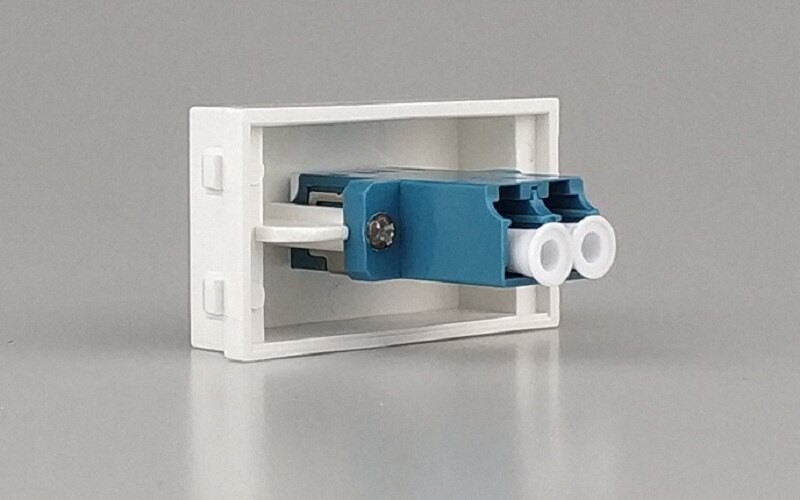 128 to form a complete set of plug wall plug module LC optical fiber module