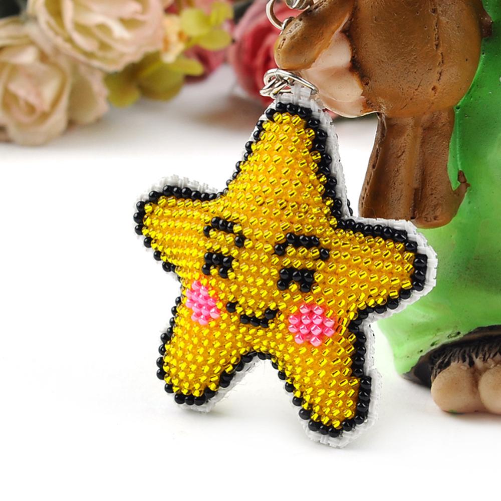 Diy pärlbroderi startpaket nyckelkedja kit lucky leaf star nyckelring hantverk handarbete korsstygn pärla broderi
