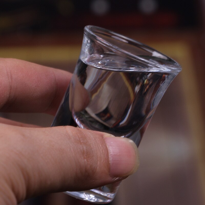 Hoog glas, kogelbeker, klein sterk glas, witte wijn, glazen beker met dikke bodem, bierglas, whiskyglas, wijnglazen