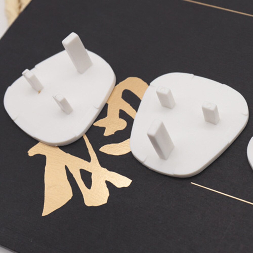 10Pcs UK Plug 3 Hole Power Socket Outlet Cover Baby Child Electrical Safety Protector Guard Protection Caps: White pear shape