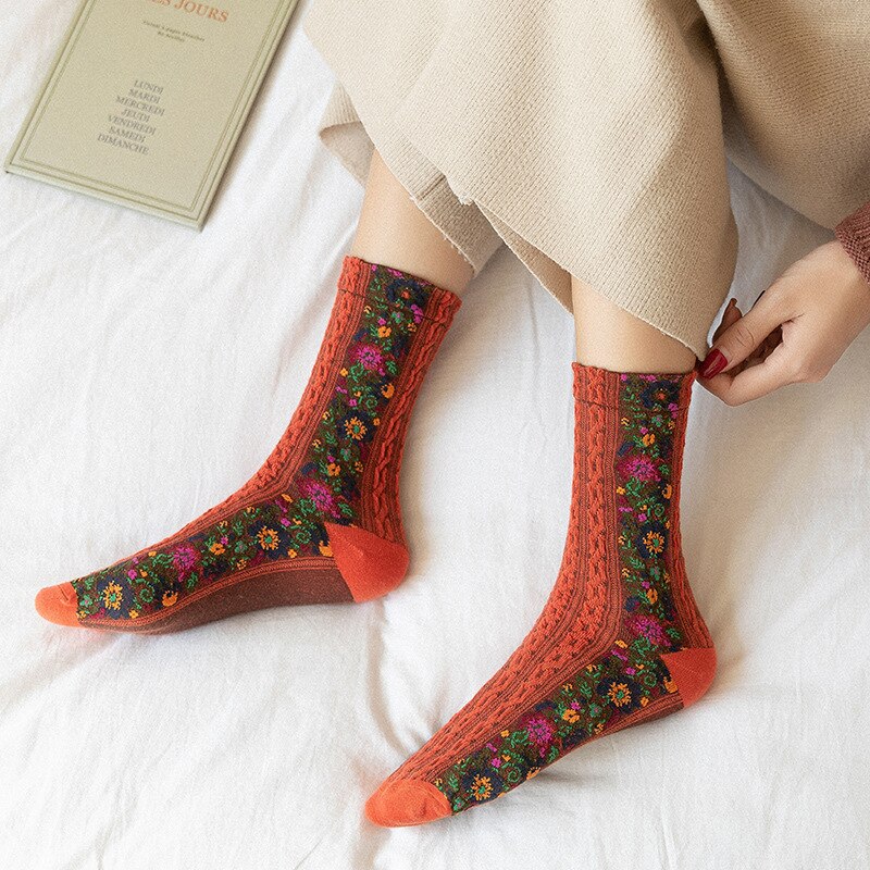 Calze da donna in stile etnico calze a tubo medio Jacquard Vintage ▾ calze da ricamo in cotone calze da donna per dormire a casa telecamera da letto femminile Sox