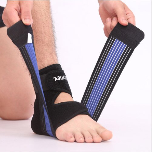 AOLIKES 1PCS Neoprene Strengthen Protection Enwind Ankle Support Brace Wrap Elastic Breathable Ankle Support Guard Strap Belt: black with blue