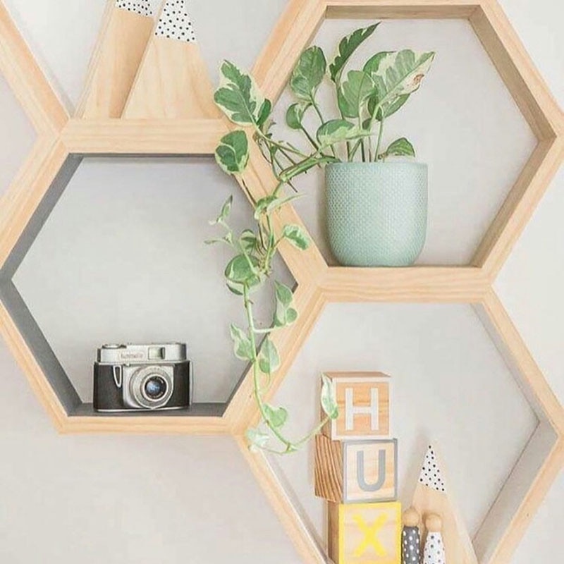 Kleurrijke Moderne Massief Houten Muur Decoratie Rack Wanddecoratie Creatieve Display Rack Honingraat Hexagon Rack