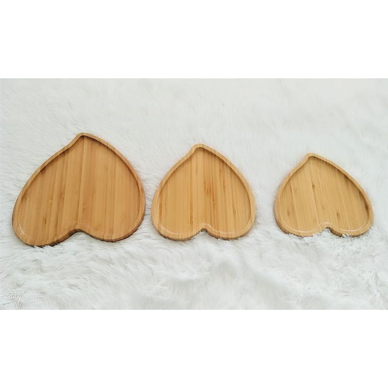 2 Pcs Heart Shaped Eco-friendly Bamboo Wooden Tray Food Tea Coffee Serving Plate Fruit Bread Tray Dishes Snack Plate for Home