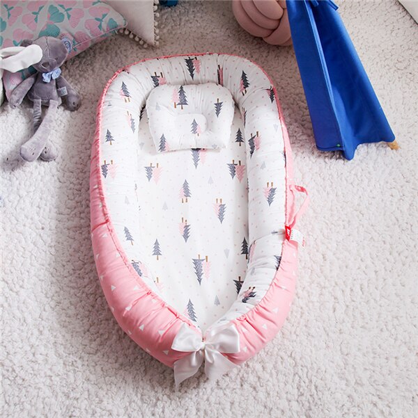 Portable Baby Bed Nest Newborn Crib for Boys Girls Pillow Cushion Travel Bed Infant Cradle Cot Sleeping Bed: Blue