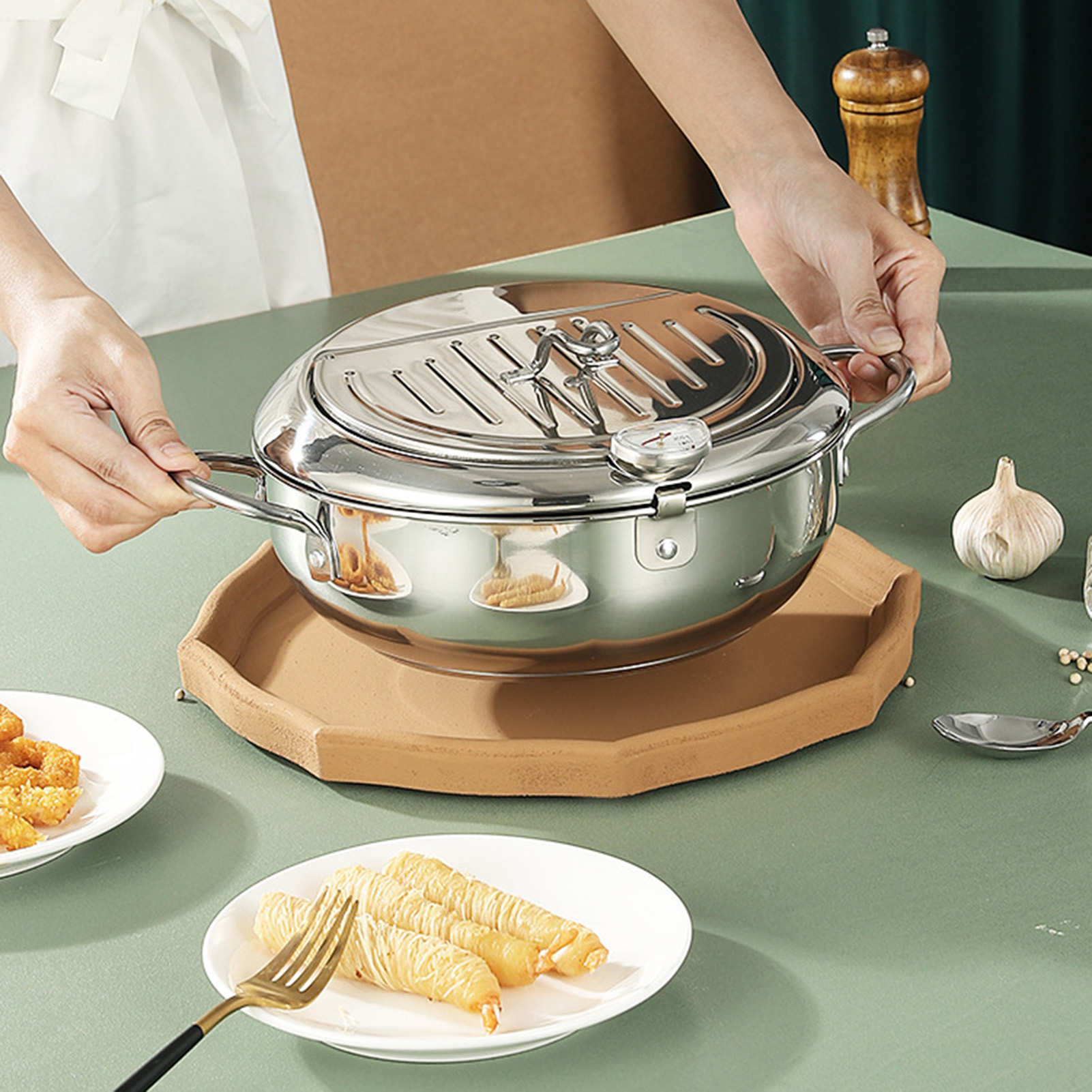 Japanse Frituurpot 201 Roestvrijstalen Keuken Tempura Friteuse Pan Temperatuurregeling Gebakken Pot Keukenaccessoires 20/24Cm