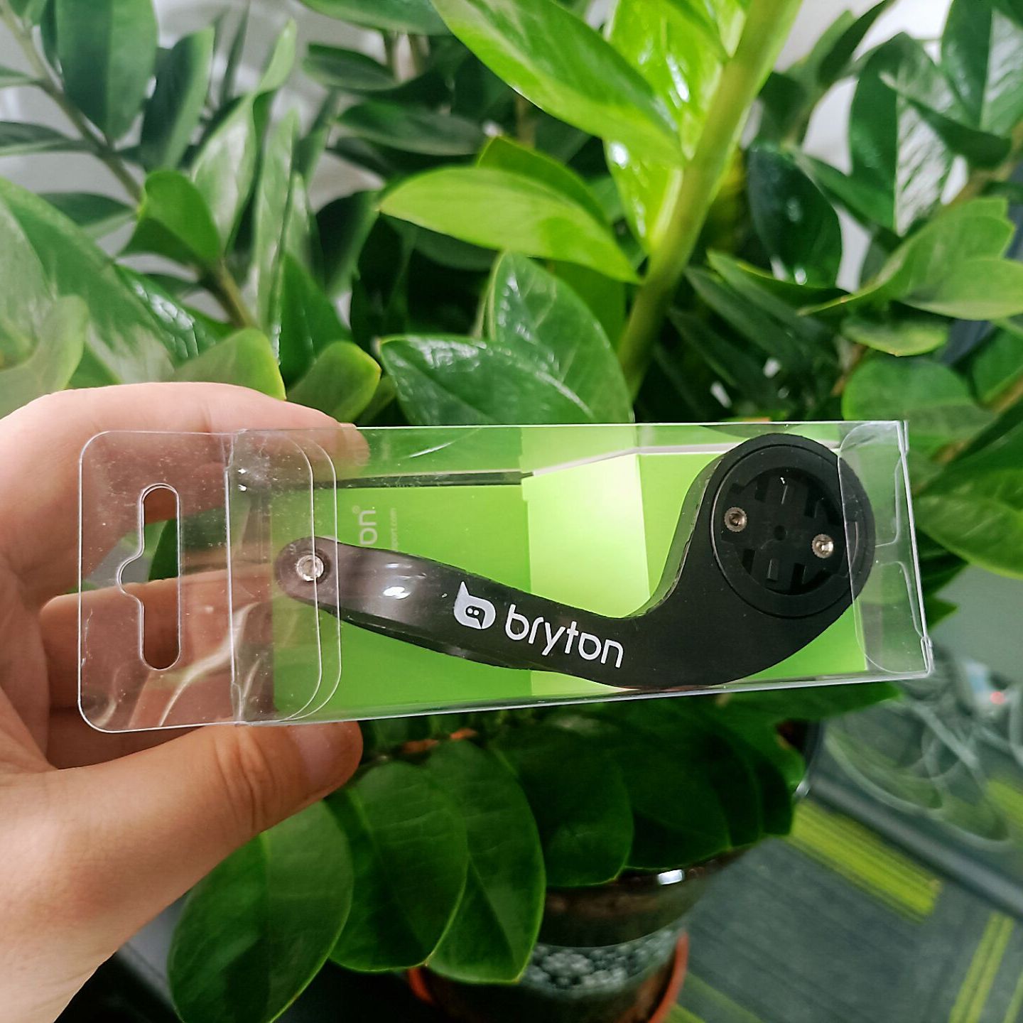 BRYTON – Support pour ordinateur de vélo,dispositif d'attache au guidon pour modèle de route et VTT, compatible avec Rider 310, 330, 420, 530,