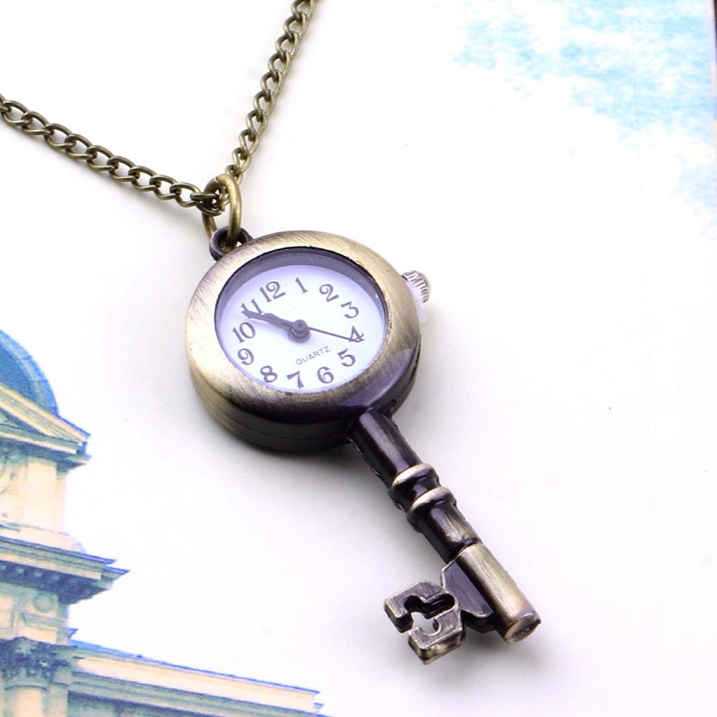 Mode Unipue Stijl Sleutel Vormige Horloge Brons Retro Ketting Pocket Watches Unisex Minnaar Hanger Voor Vader Dad