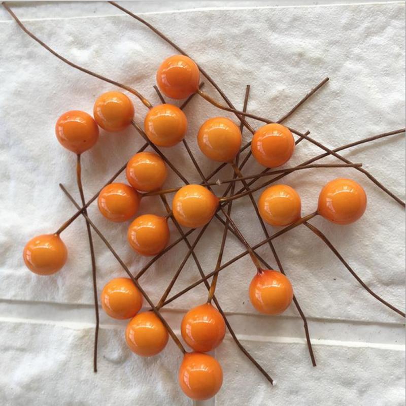 100Pcs/lot Artificial Berry Vivid Red Holly Berry Berries Home Garland Simulation Plant Wedding Garden Decor Artificial Fruits