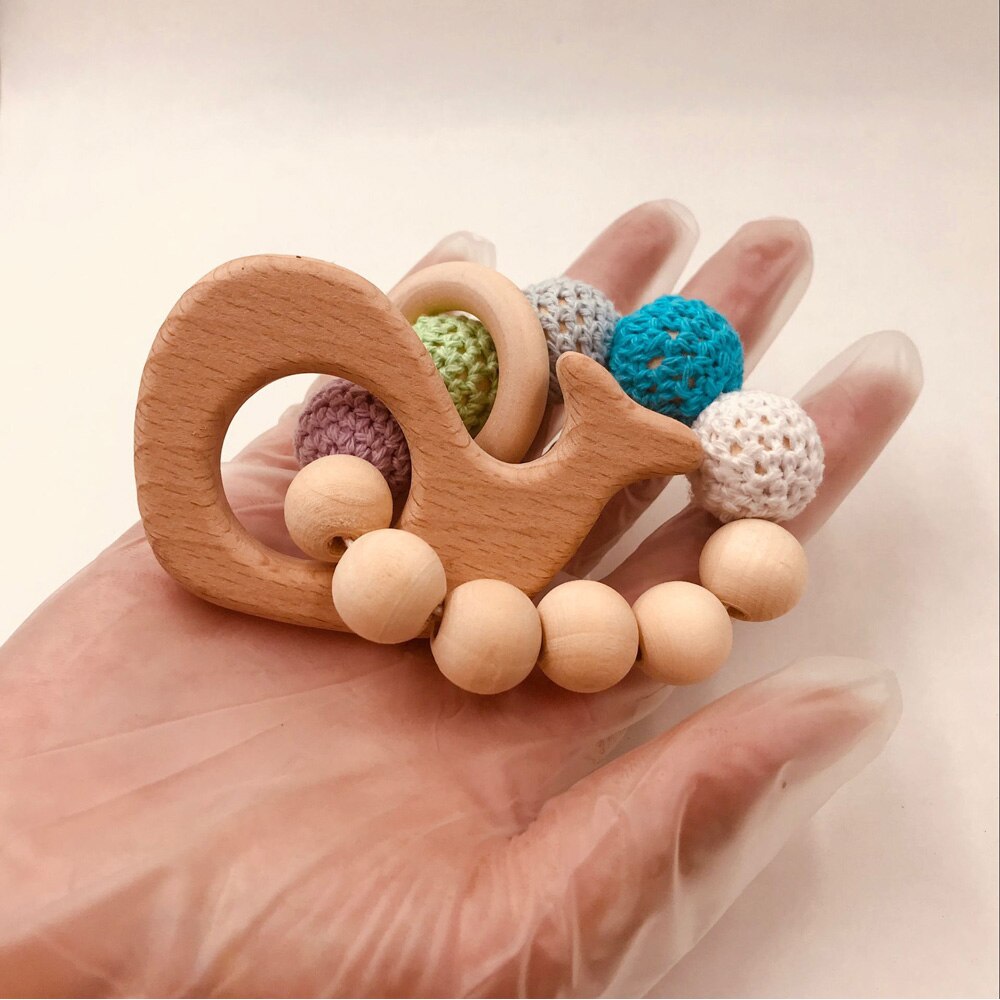 Houten Ring Natuurlijke Baby Rammelaar Gehaakte Kralen Animal Vorm Houten Bijtring Chew Speelgoed Armbanden Houten Baby Gym