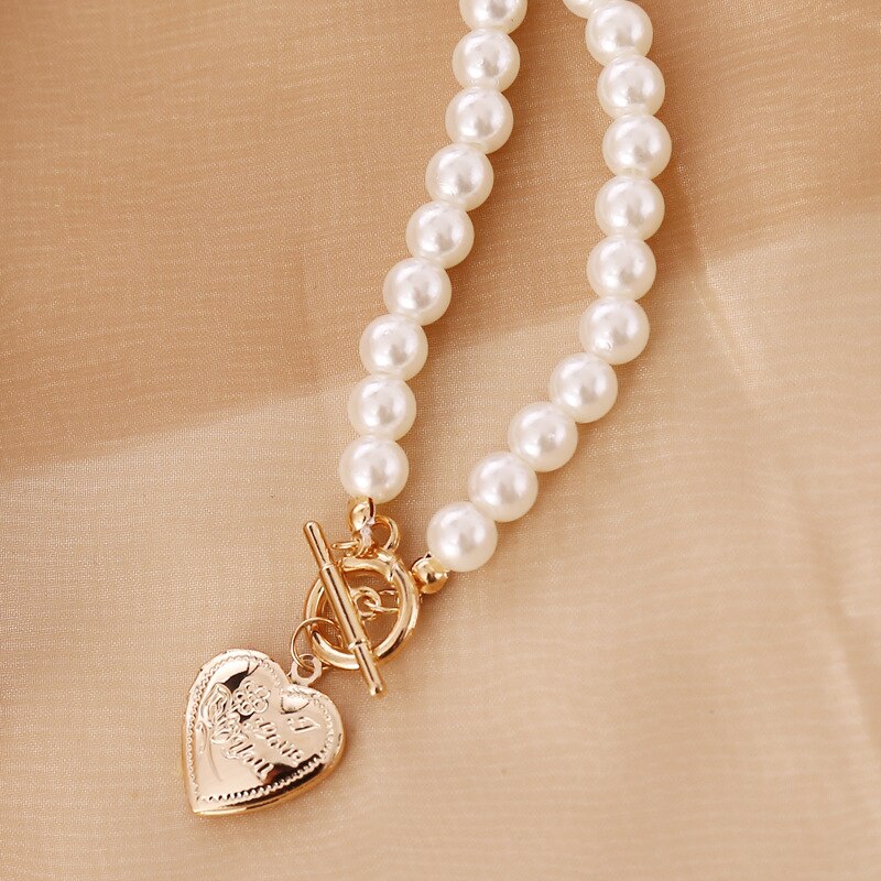 Jewelry Imitation Pearls Ladies Choker Necklace Female Gold Color Heart Pendant Necklaces for Women